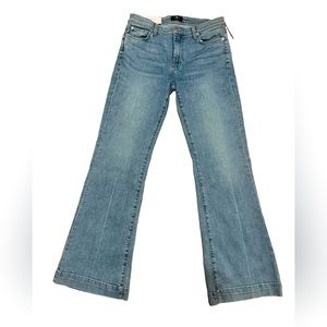 7 for all mankind NWT tailorless dojo Sara flare leg jeans.